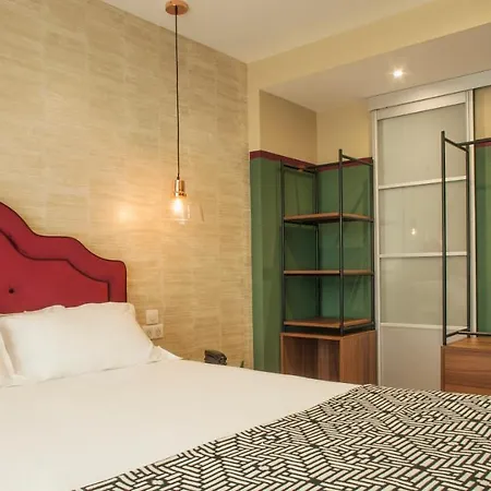 La Pietra Restaurant &