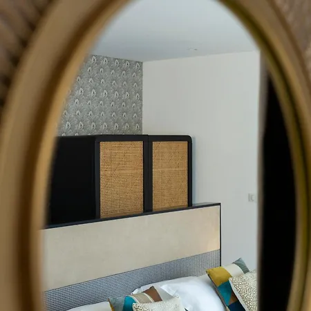 La Pietra Restaurant & 3* LʼÎle-Rousse