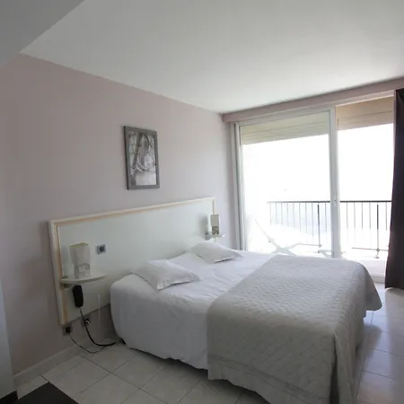 فندق La Pietra Restaurant &