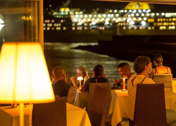 La Pietra Restaurant &