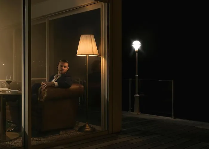 Hotel La Pietra Restaurant & LʼÎle-Rousse