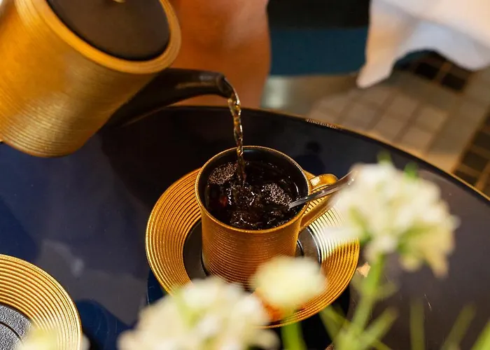 La Pietra Restaurant & LʼÎle-Rousse