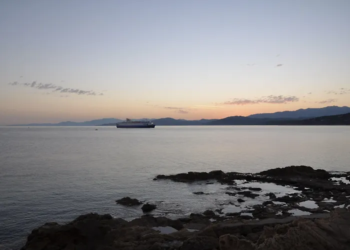 La Pietra Restaurant &