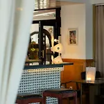 La Pietra Restaurant & LʼÎle-Rousse