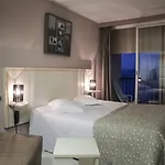 La Pietra Restaurant & Hotel LʼÎle-Rousse