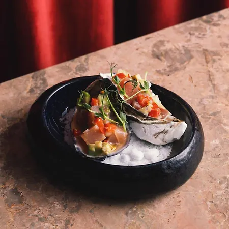 호텔 La Pietra Restaurant &