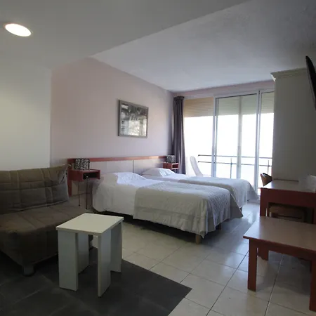 La Pietra Restaurant & Hotel