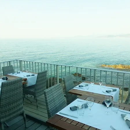 La Pietra Restaurant & LʼÎle-Rousse