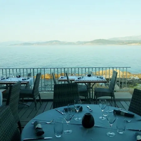 La Pietra Restaurant & Ξενοδοχείο
