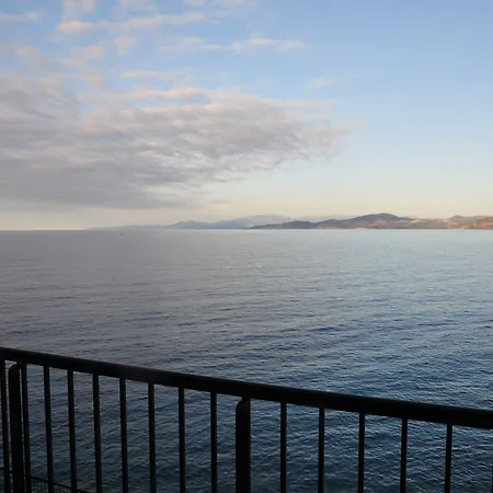 La Pietra Restaurant & Hotel LʼÎle-Rousse