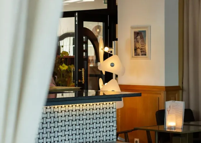 La Pietra Restaurant & LʼÎle-Rousse