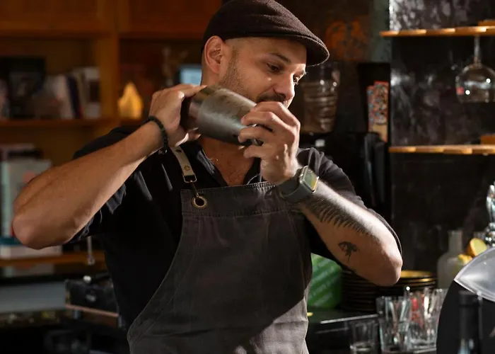 Hotel La Pietra Restaurant & 3*