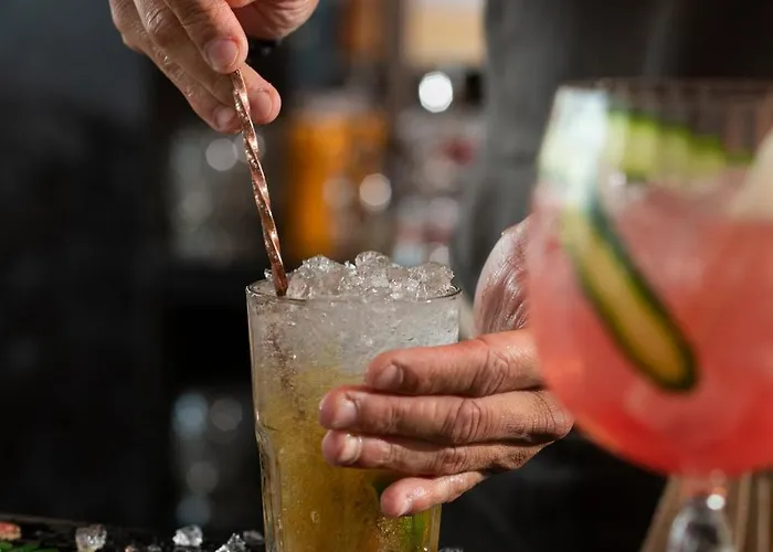 La Pietra Restaurant &