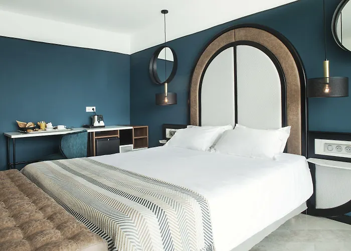 La Pietra Restaurant &