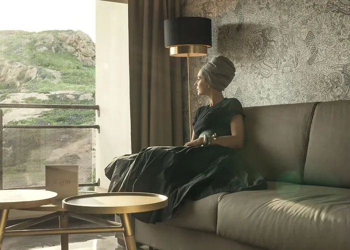 La Pietra Restaurant &