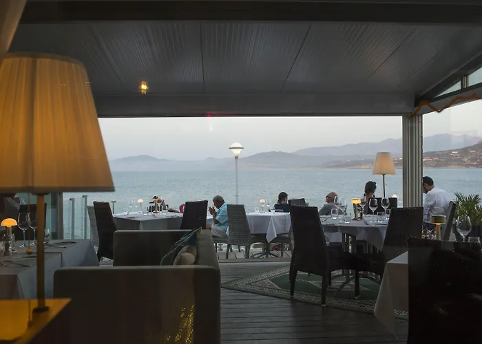 Ξενοδοχείο La Pietra Restaurant & 3*