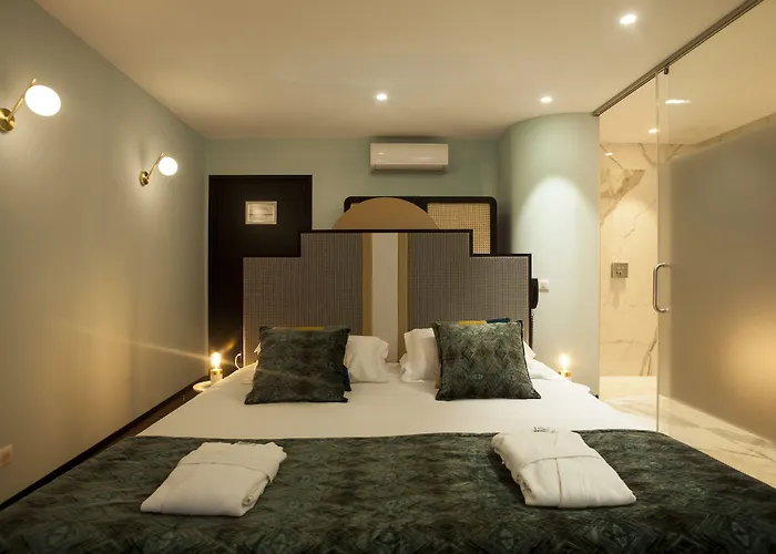 La Pietra Restaurant & 3*